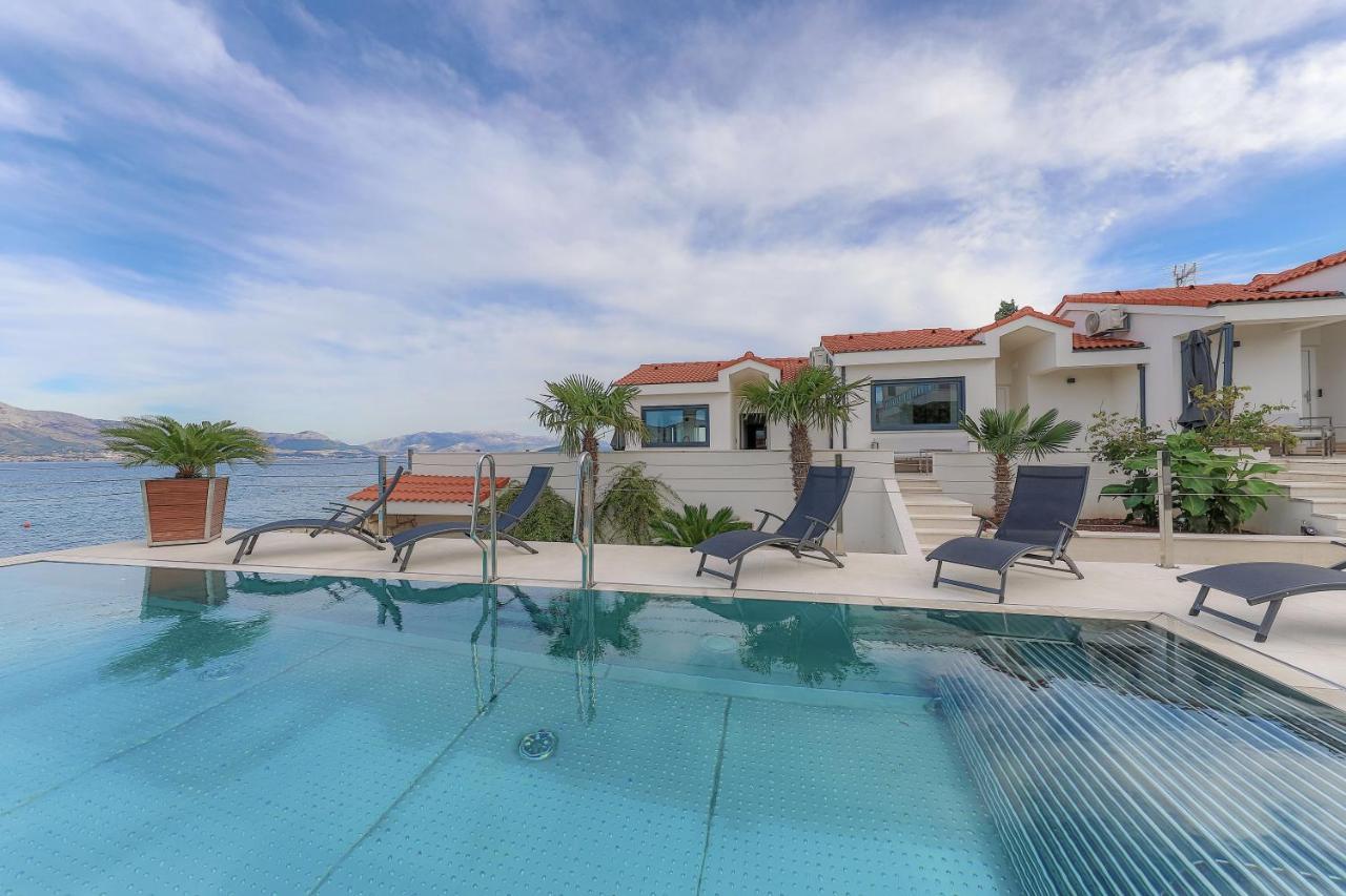 Villa Sun And Sea Trogir Exterior foto